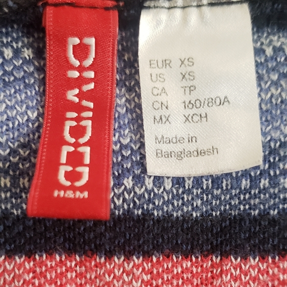DIVIDED H&M cardigan w/ pockets size xs - Picture 2 of 5